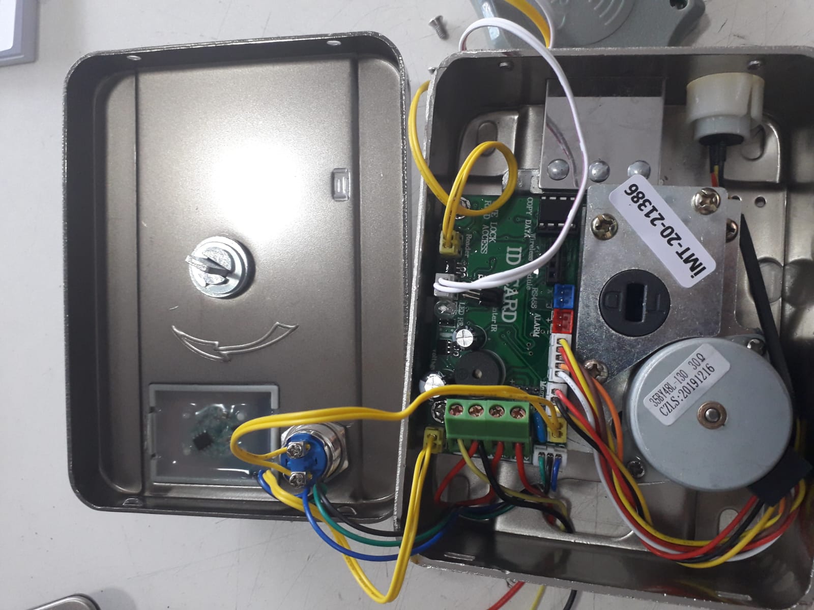 TEC 925 SENSÖRLÜ AKILLI KİLİT 